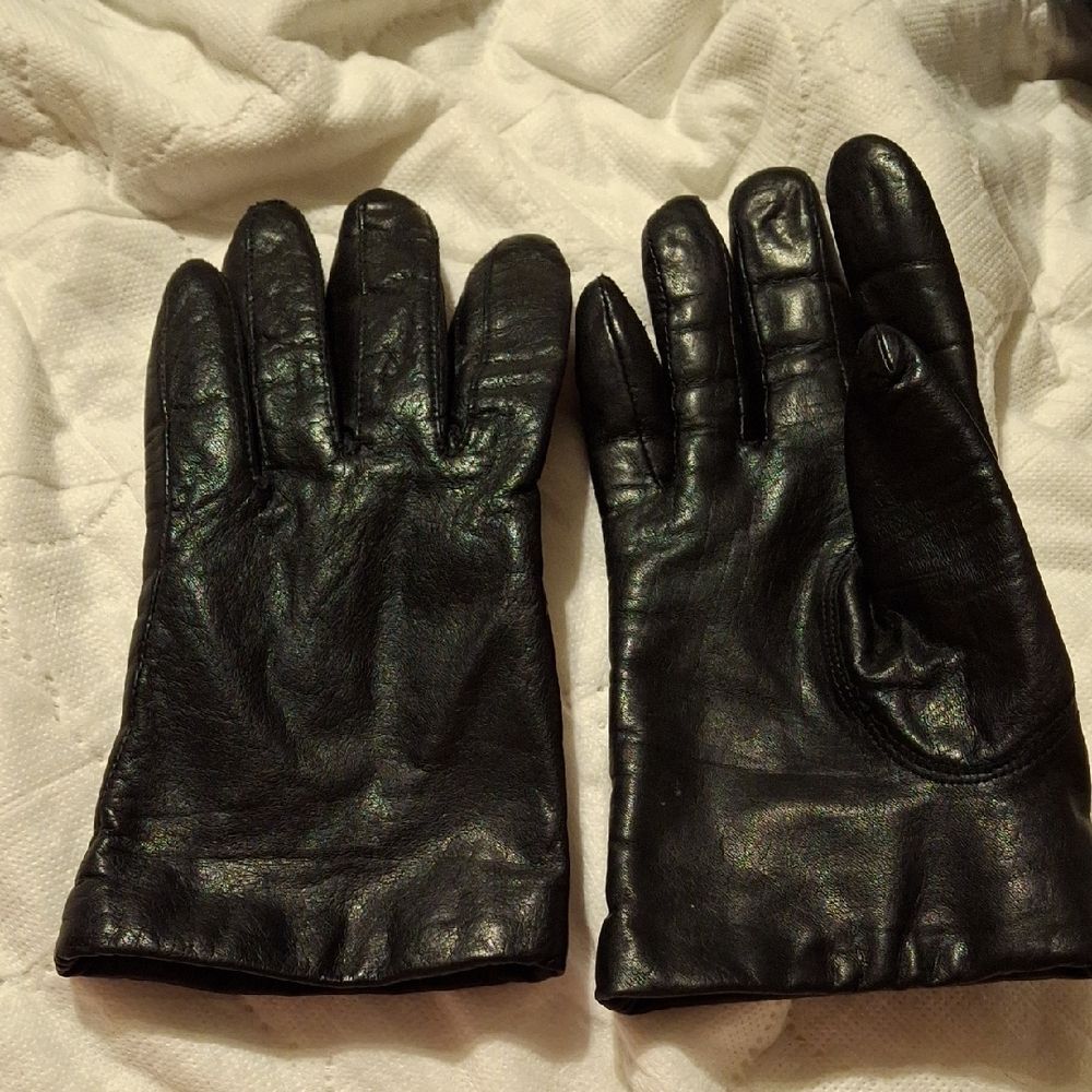 Black Leather Gloves